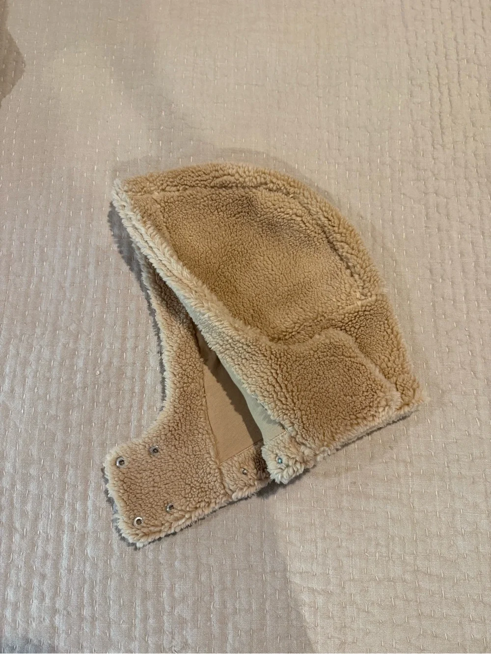 ALO Foxy Sherpa Jacket- Beige